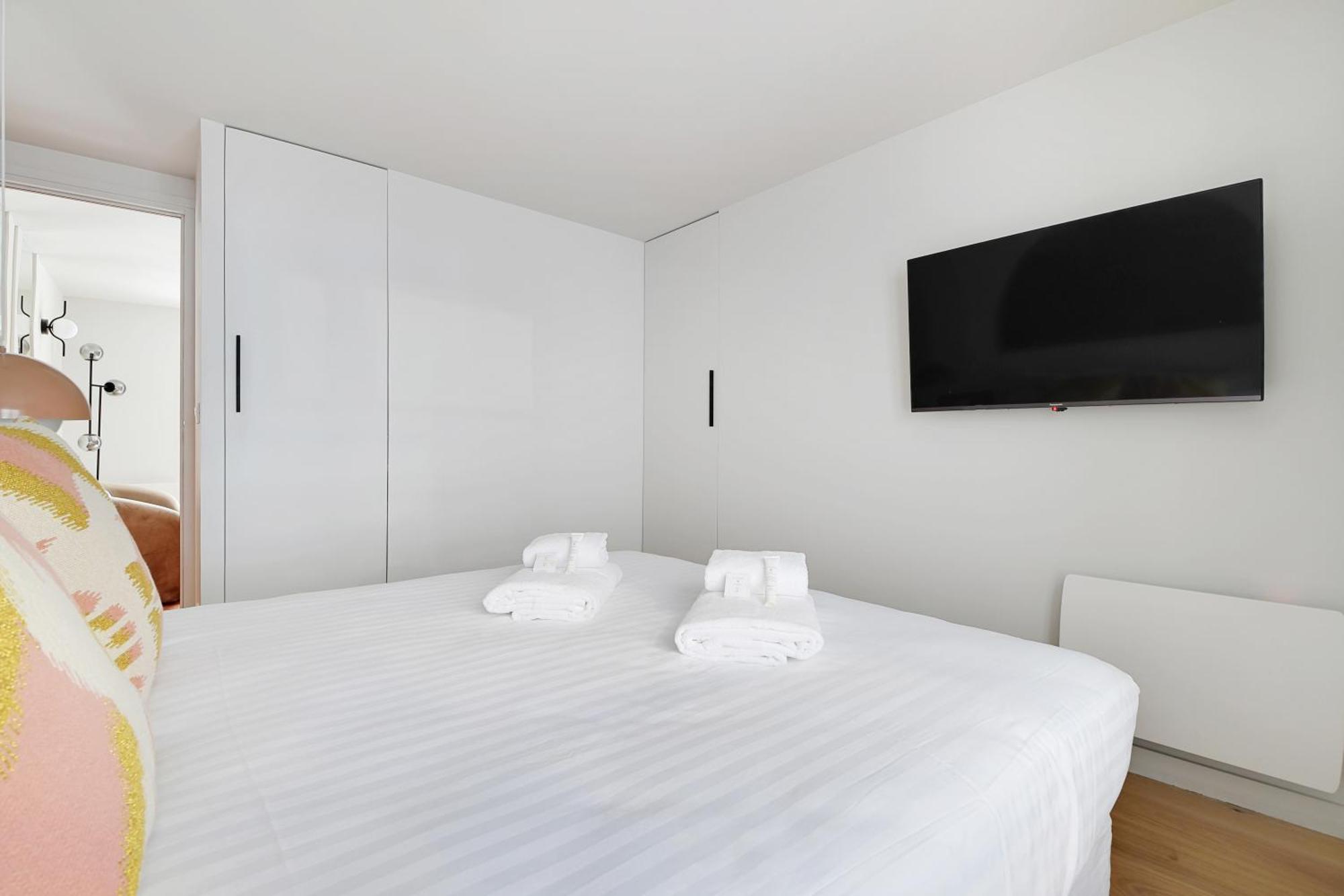 Sereners Apartments In Montorgueil - Rue Saint-Denis ปารีส ภายนอก รูปภาพ